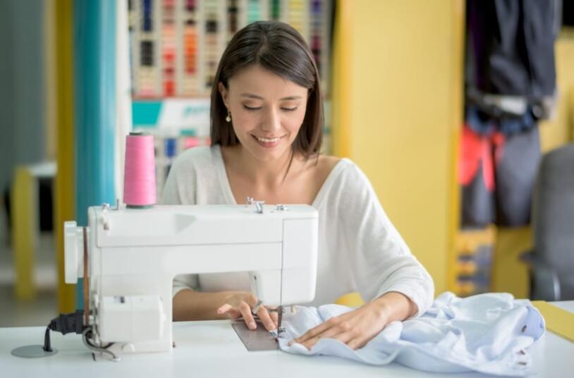 cloth sewing machine